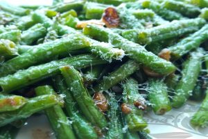Toasted Garlic and Asiago Green Beans